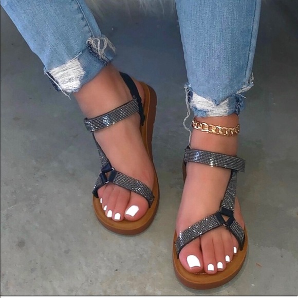 flat sandals with velcro straps